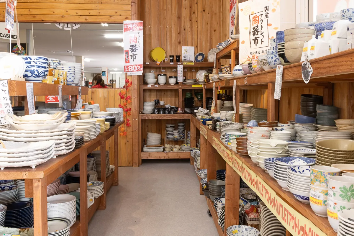 陶磁器の展示01