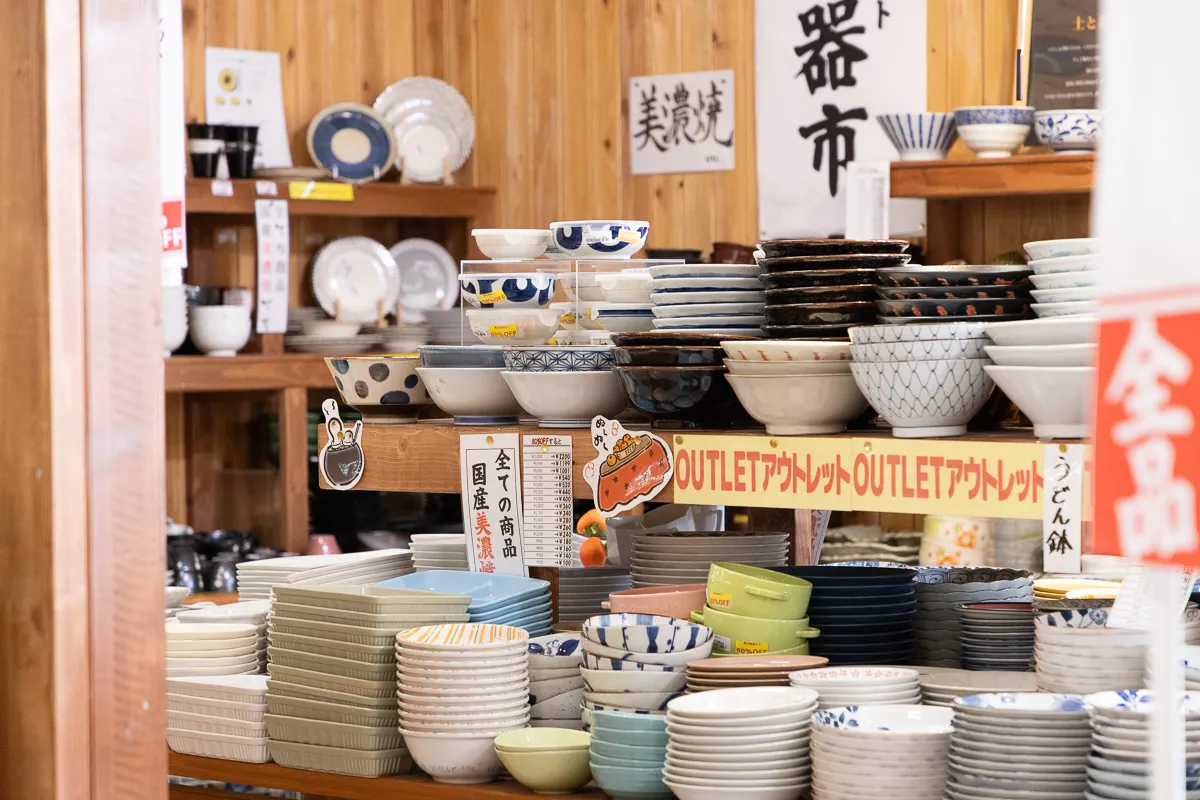 陶磁器の展示04